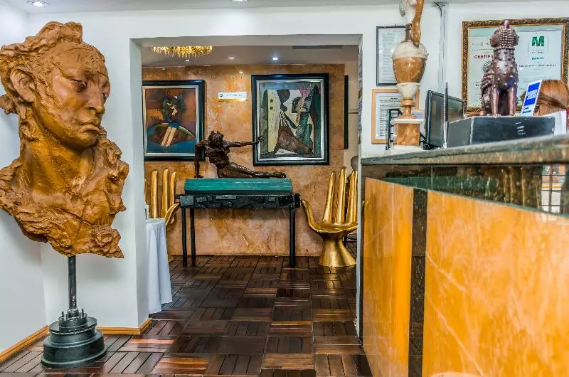 호텔 European Life Style Executive Suites