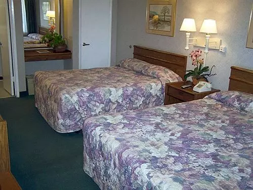 Hotelli Fiesta Inn And Suites