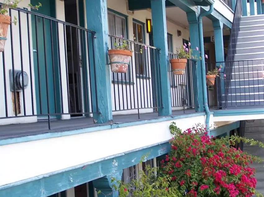 Hotelli Fiesta Inn And Suites