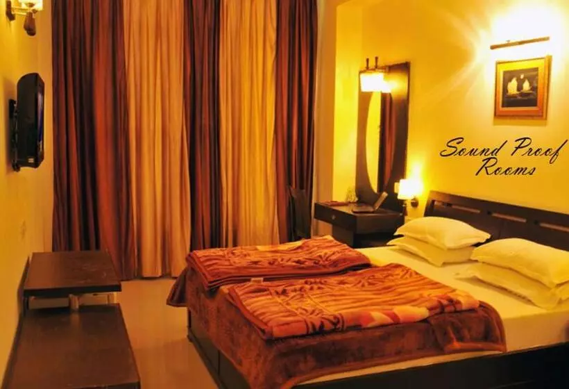 Отель Hong Kong Inn