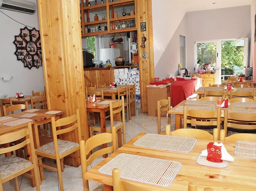 ホテル Mostar Inn