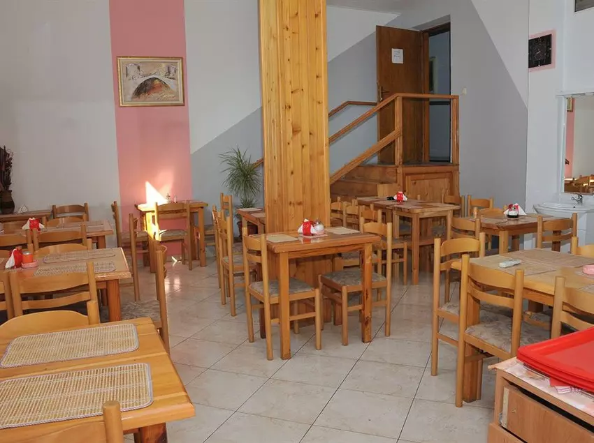 ホテル Mostar Inn