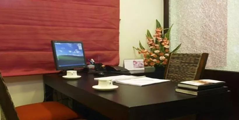 Hotel Shilton Suites