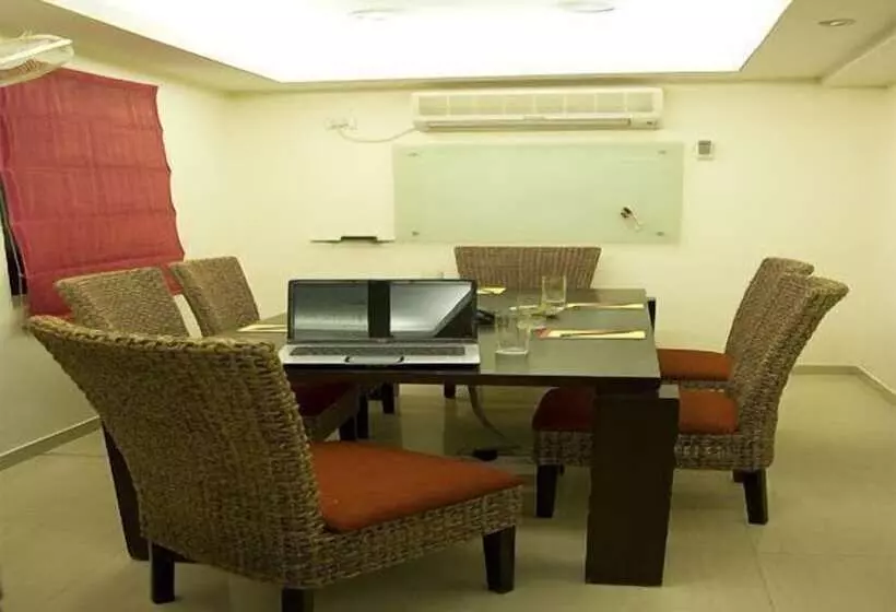 Hotel Shilton Suites