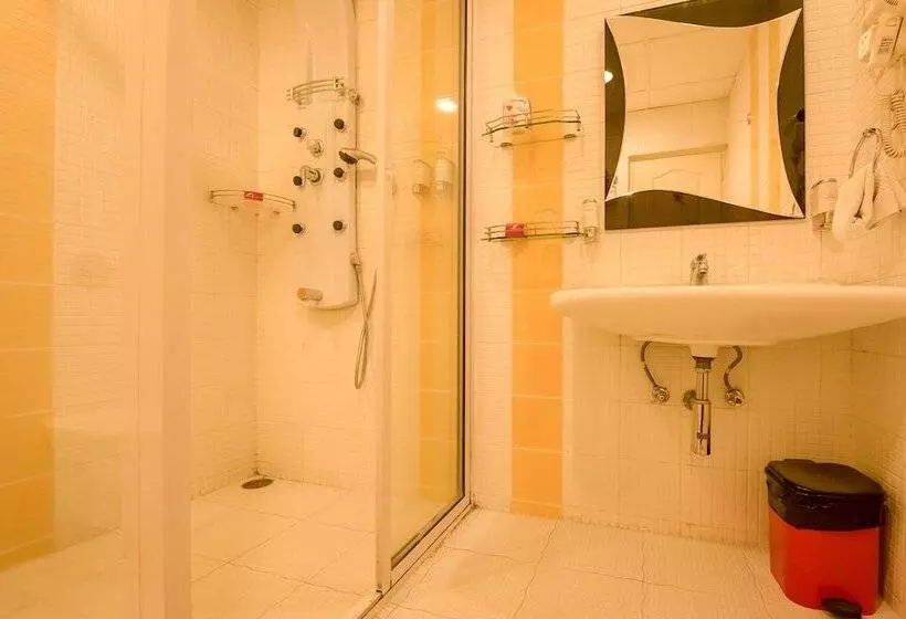 Hotel Shilton Suites