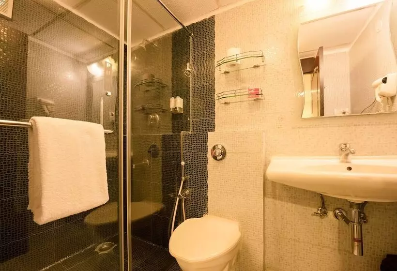 Hotel Shilton Suites