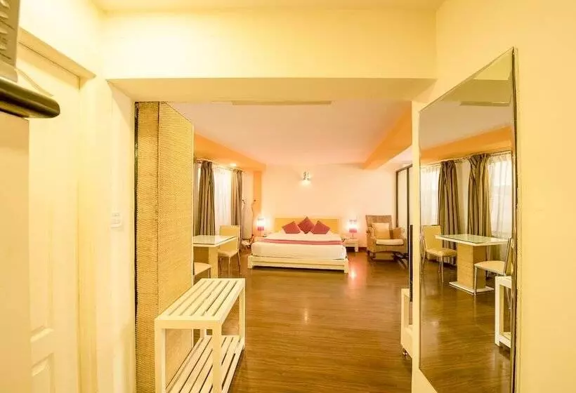 Hotel Shilton Suites