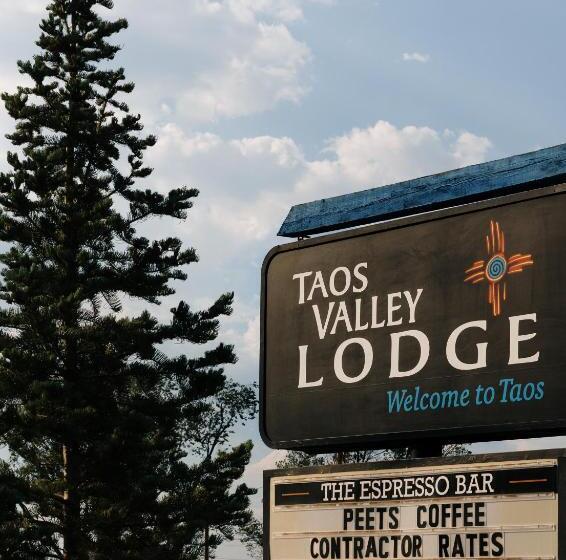 호텔 Taos Valley Lodge