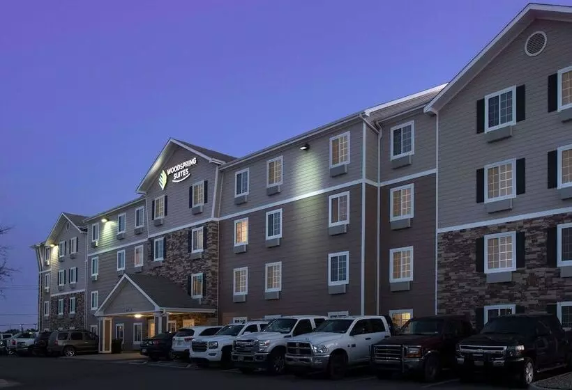 هتل Woodspring Suites Midland