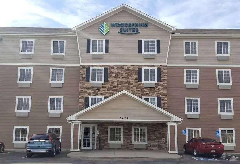 هتل Woodspring Suites Midland