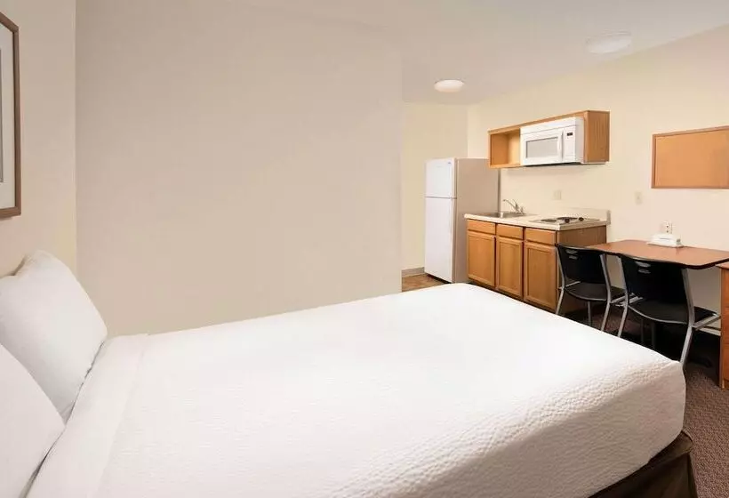 هتل Woodspring Suites Midland