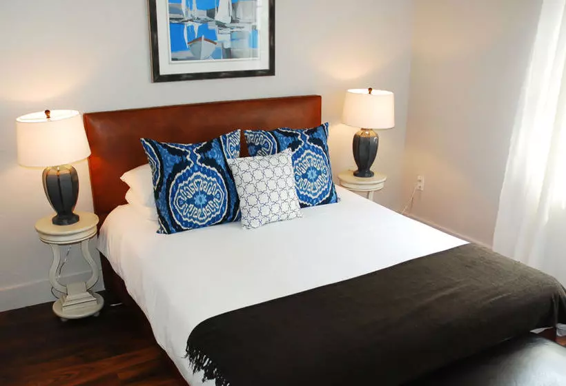 Hotel18