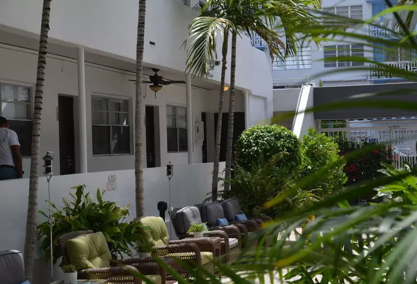 Hotel18