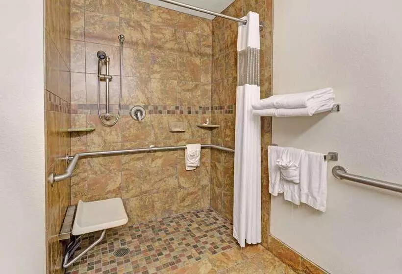 Microtel Inn & Suites Cheyenne