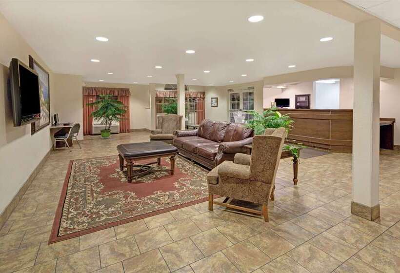 Microtel Inn & Suites Cheyenne