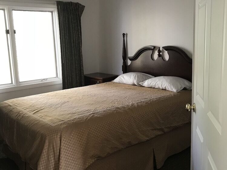 מוטל Exit 5 Resort & Condominium