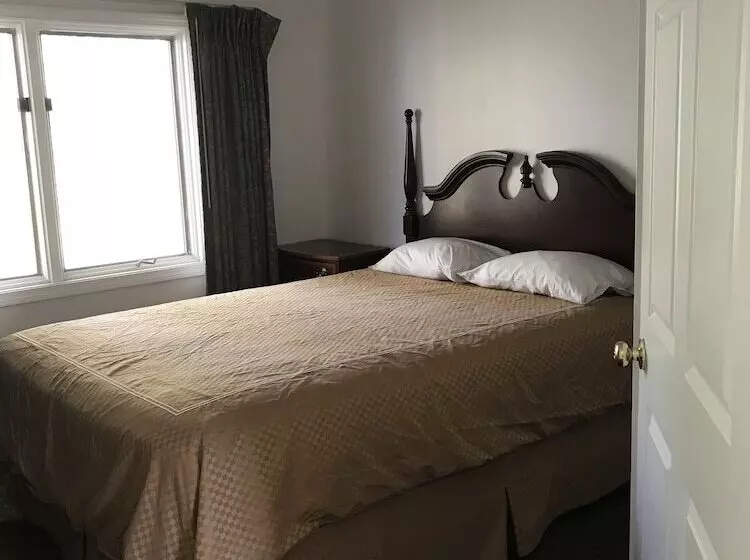 모텔 Exit 5 Resort & Condominium