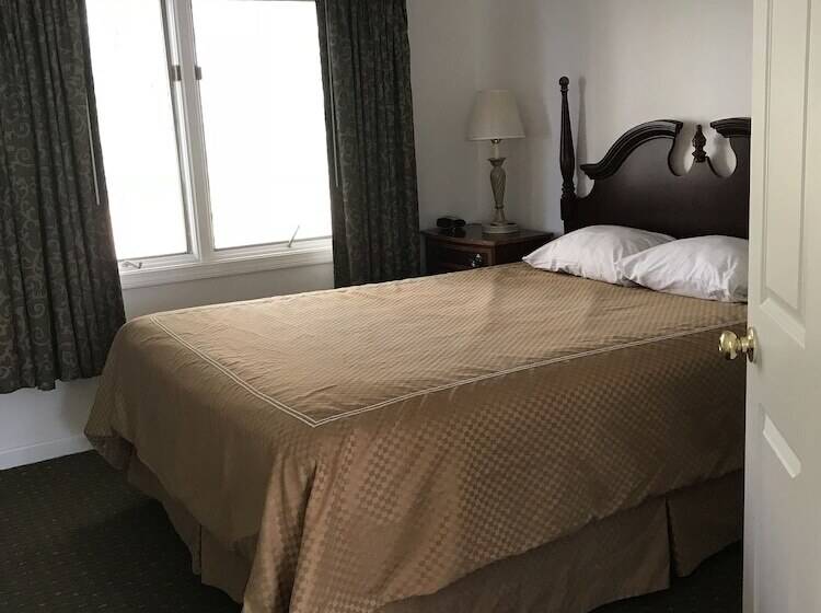 מוטל Exit 5 Resort & Condominium