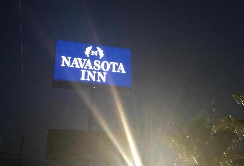 فندق على الطريق Navasota Inn