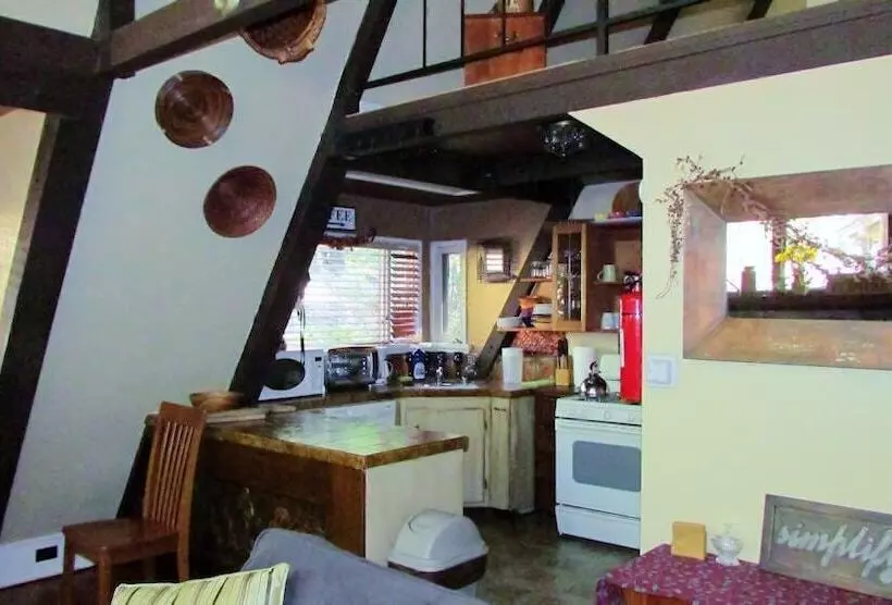 استراحتگاه Always Inn Idyllwild Vacation Cottages