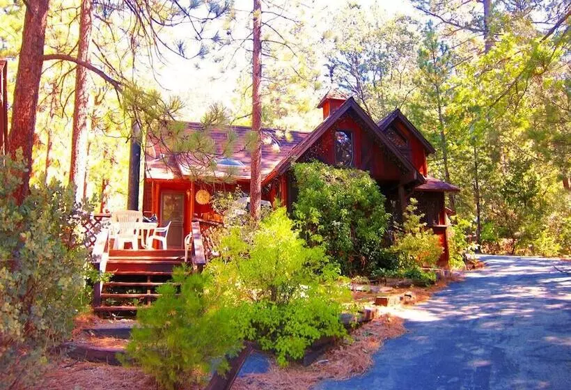 استراحتگاه Always Inn Idyllwild Vacation Cottages