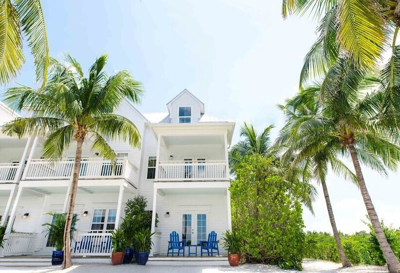 리조트 Parrot Key Hotel & Villas