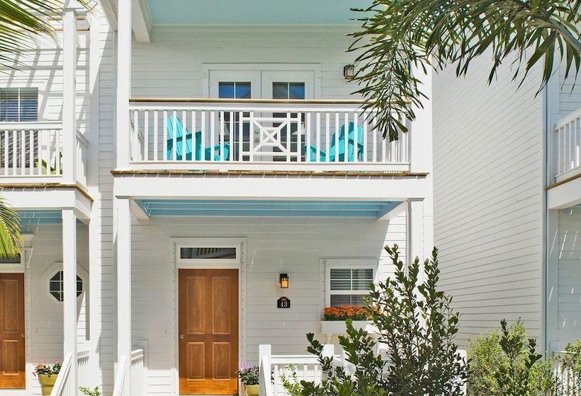 리조트 Parrot Key Hotel & Villas