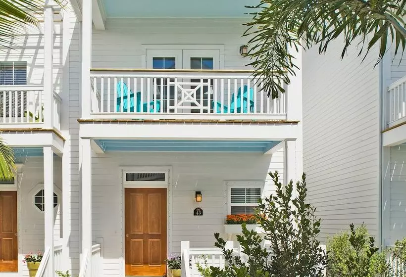 استراحتگاه Parrot Key Hotel & Villas