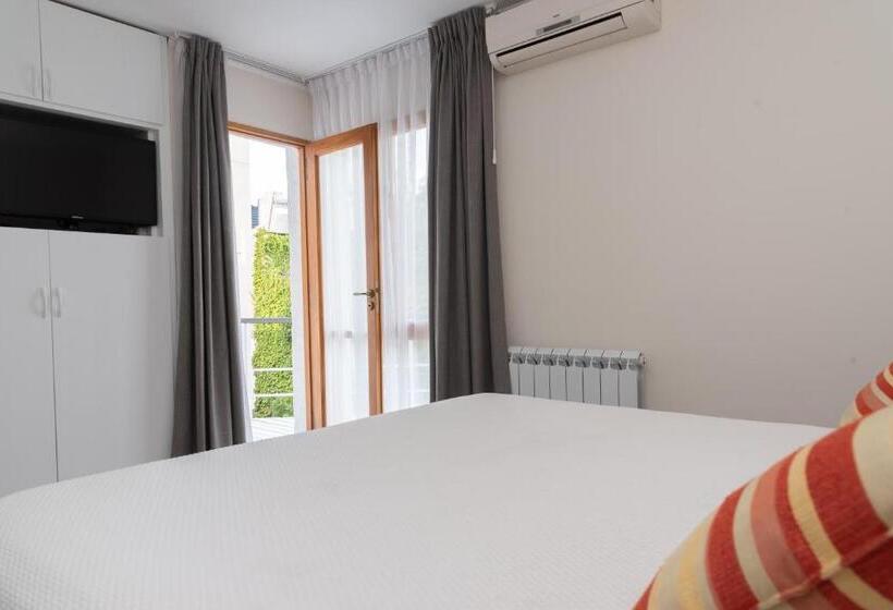 Hostel La Morada Petit