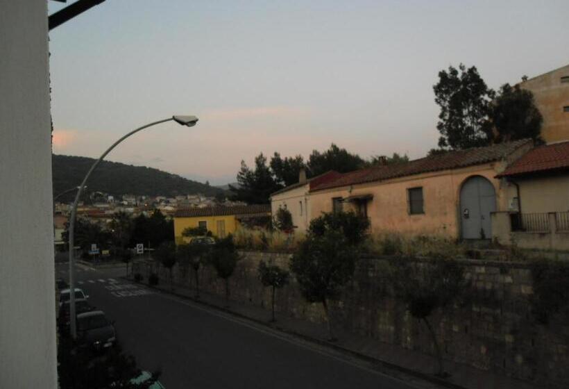 住宿加早餐  Canne Al Vento