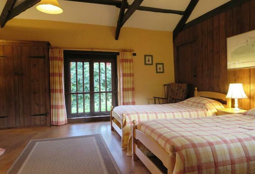 Combe Lancey Farmhouse B&b