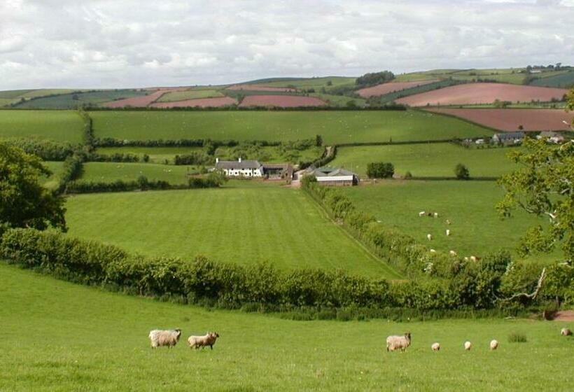 Combe Lancey Farmhouse B&b