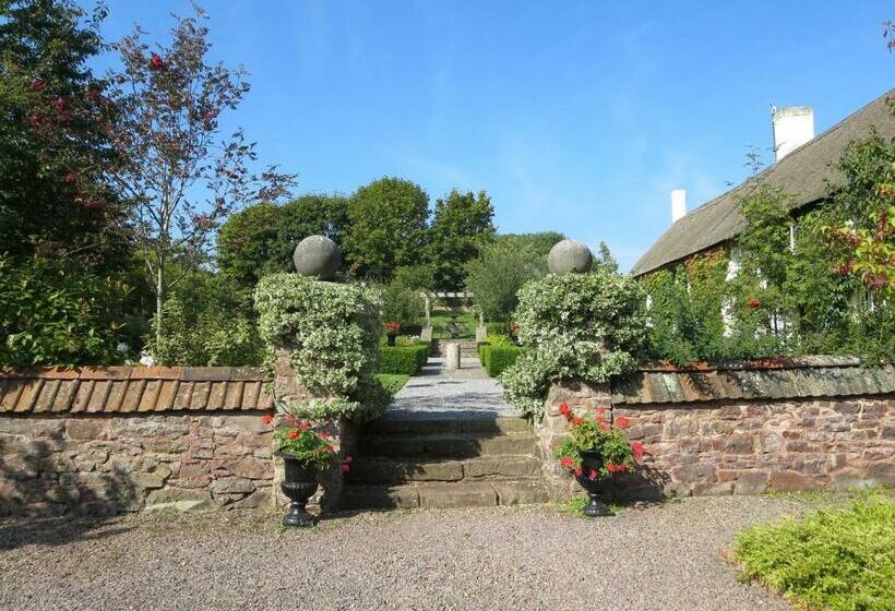 Combe Lancey Farmhouse B&b