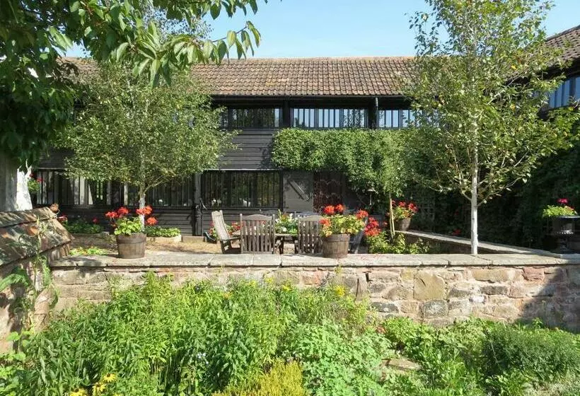 Combe Lancey Farmhouse B&b