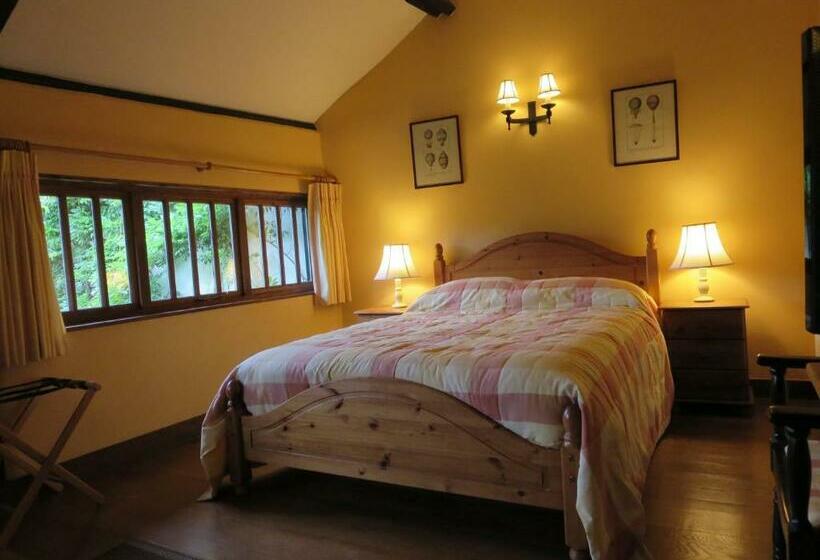 Combe Lancey Farmhouse B&b