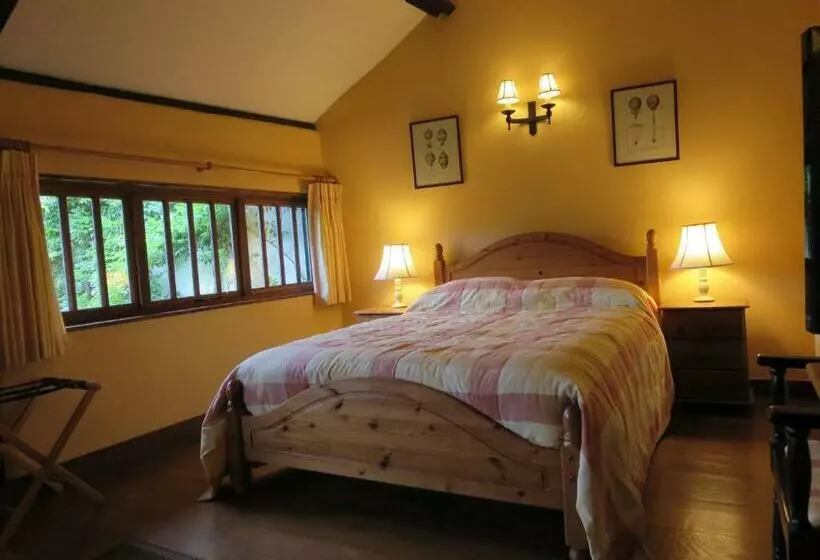 Combe Lancey Farmhouse B&b