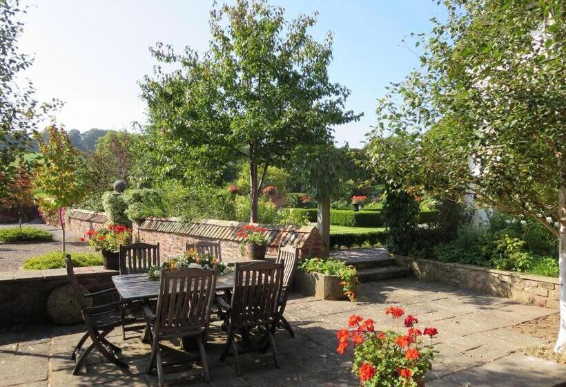 Combe Lancey Farmhouse B&b