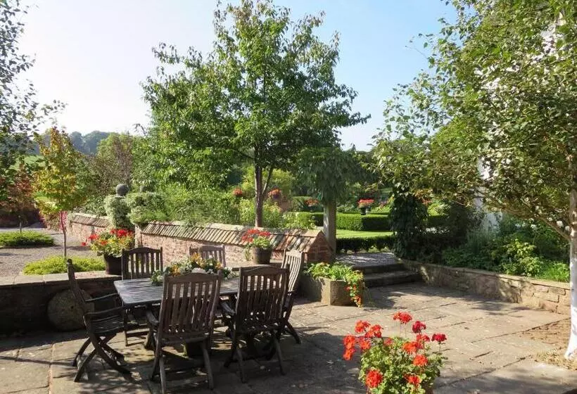 Combe Lancey Farmhouse B&b