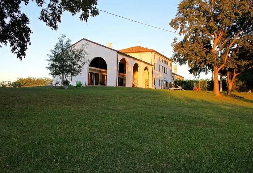 هتل Agriturismo Monte Scala