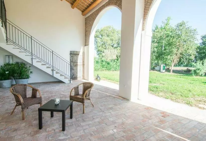 هتل Agriturismo Monte Scala