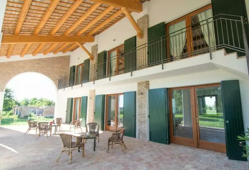 هتل Agriturismo Monte Scala