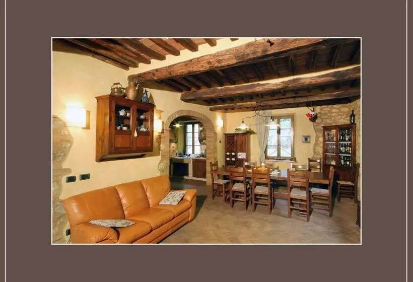 Hotelli Podere Marroneto