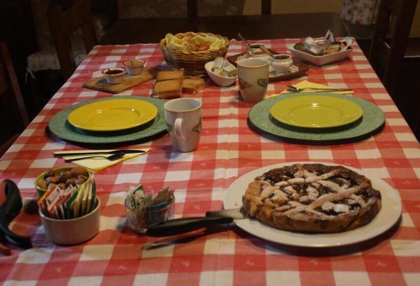 בית מלון כפרי Podere Marroneto