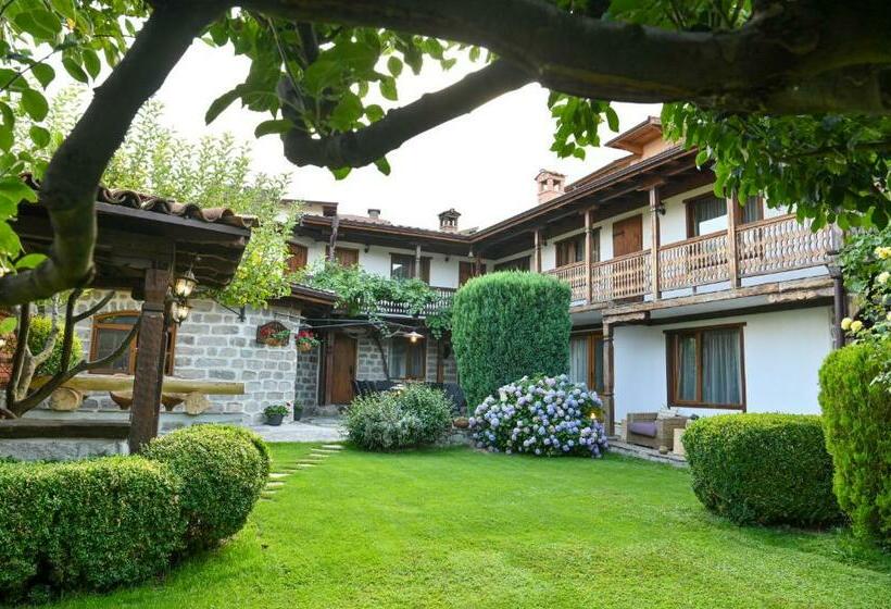 펜션 Klecherova House