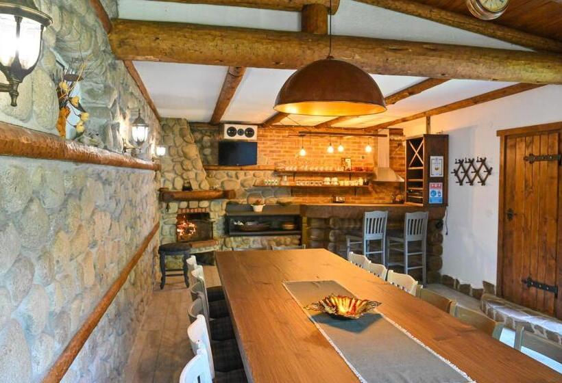 펜션 Klecherova House