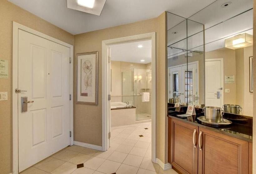 Strip & Sphere View! Privately Owned Condo Hotel The Signature At Mgm