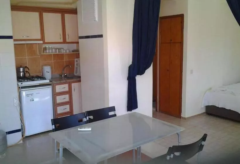 Sun Apart Motel