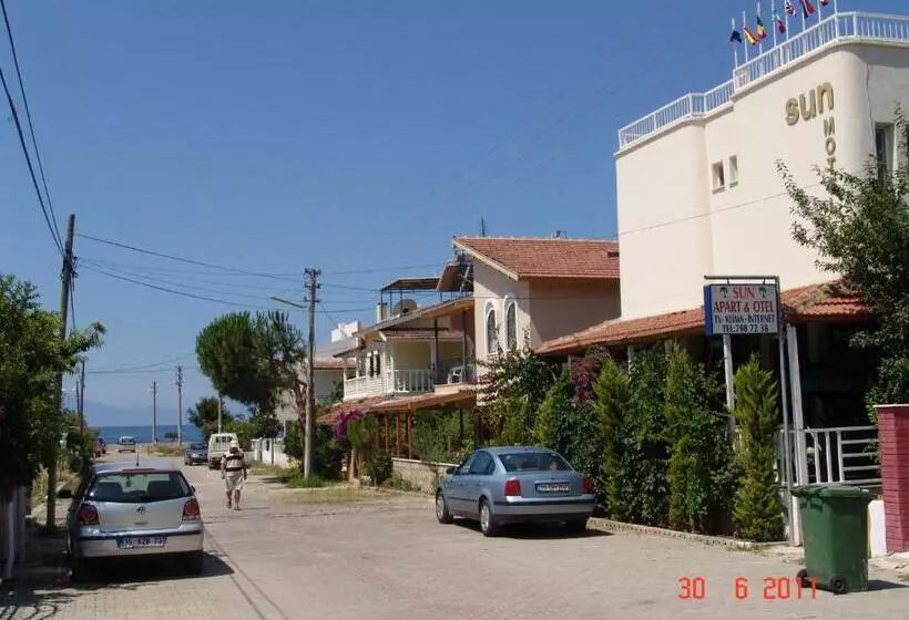 Sun Apart Motel