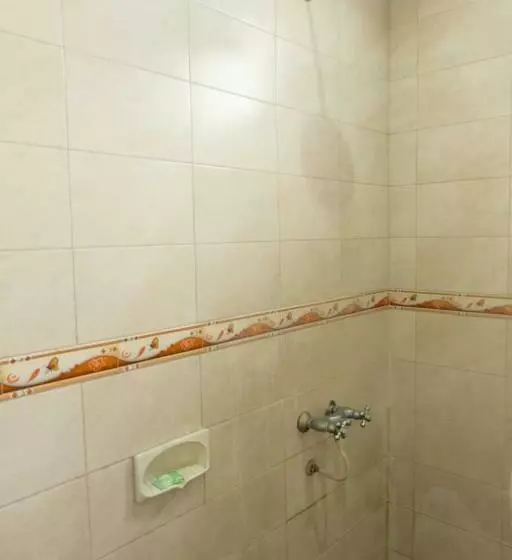 Hotelli Kerti Beach Bungalow And Restaurant