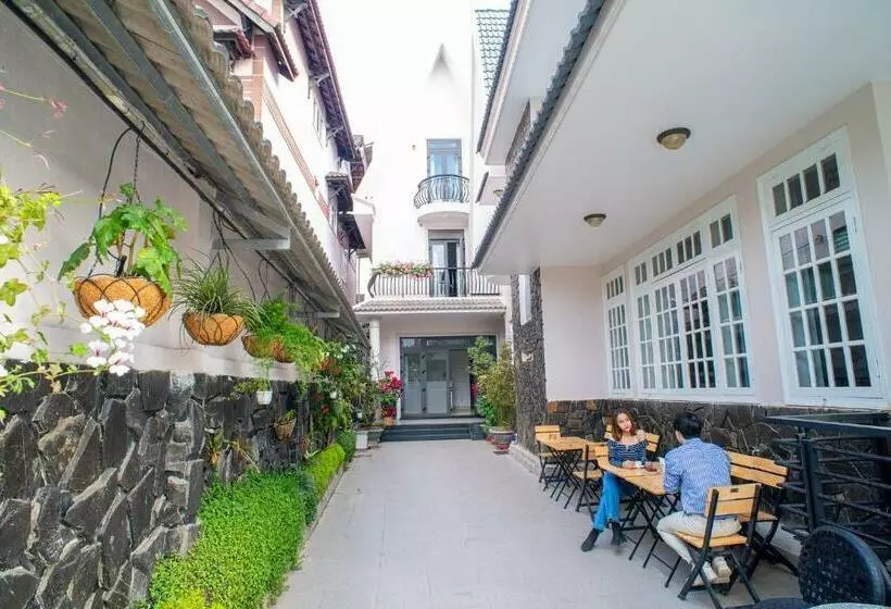 مُتل Villa đăng Nguyên